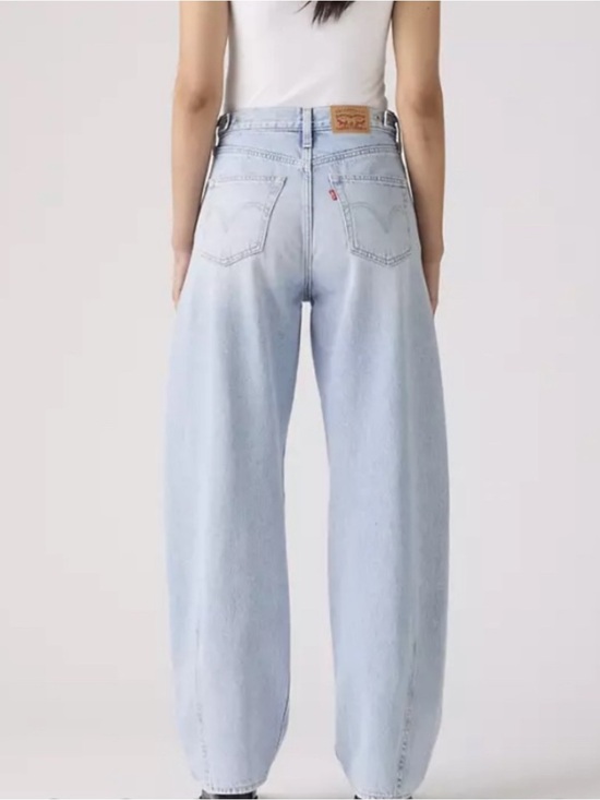 Levi's Denim - Levi's Cinch Barrel Jeans Women's 26 Light Wash High Rise Cotton Denim Trendy